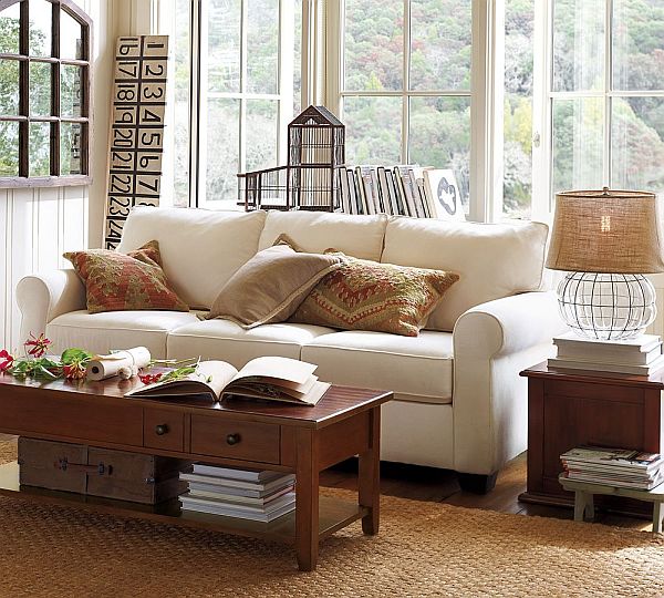 Bọc ghế sofa với màu trắng phù hợp với mọi hoàn cảnh