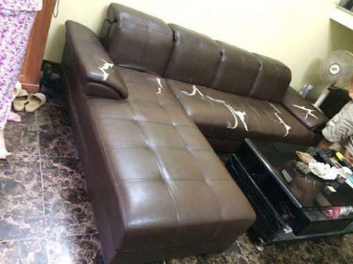 Bộ ghế sofa da bị rách nhà bác Sinh ở Long Biên