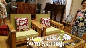 Bộ đệm ghế gỗ tại khu chung cư Hoàng Văn Thái