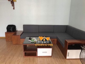 Bộ đệm ghế sofa gỗ L đã hoàn thành cho gia đình tại Lạc Long Quân