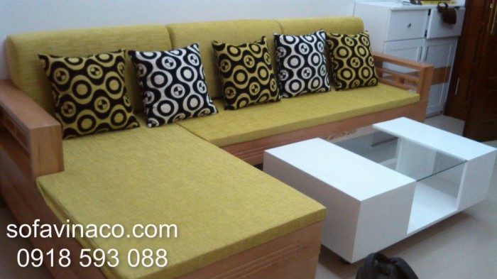 Bộ ghế sofa gỗ L có đệm ghế trông đẹp và có điểm nhấn chủ đạo bằng gối