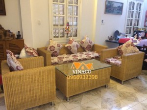 Bộ đệm ghế đã hoàn thành và vừa khít với bô ghế mây của gia đình
