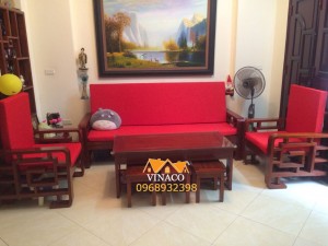 Bộ đệm ghế màu đỏ tươi mà không hề "quê"