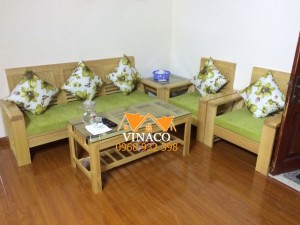 Bộ đệm ghế màu xanh lá đơn giản nhưng đẹp mắt