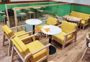 Toàn bộ đệm ghế quán trà sữa ở tầng 2 cũng đã được sửa lại đẹp hoàn hảo