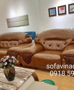 Bộ ghế sofa da ở Ngọc Lâm Long BIên đã được làm mới toàn bộ nhờ dịch vụ bọc ghế sofa da của Vinaco