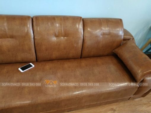 Bộ ghế sofa này đã được bọc lại với mẫu da công nghiệp mới