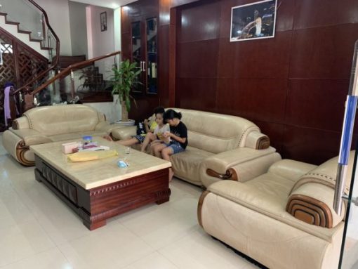 Bộ sofa bọc da thật của gia đình khách hàng anh Ân ở Nội Bài