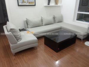 Dịch vụ bọc lại sofa của Vinaco đã thay một lớp da mới cho bộ ghế sofa này