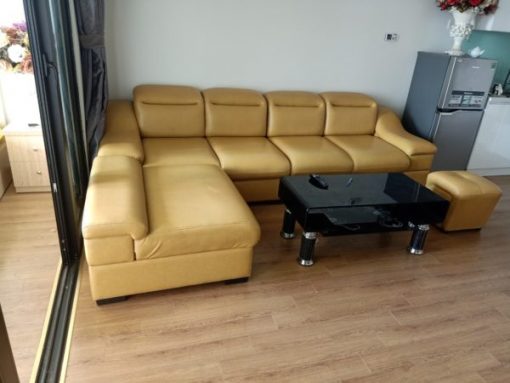Bộ sofa mới của gia đình anh Hòa đang muốn đổi màu