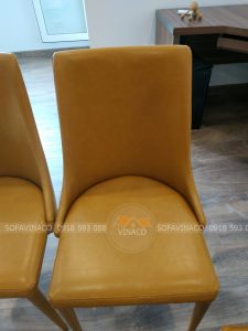 Ghế ăn đã được bọc da mới