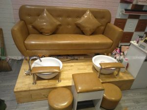 Bộ ghế làm móng tại salon chị Mai Phạm Văn Đồng đã được nhân viên Vinaco hoàn thành