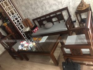 Đệm ghế gỗ bông ép cho anh Quang tại tòa nhà GreenPark