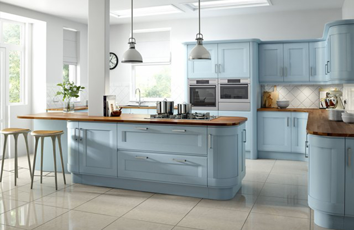 Phòng bếp với tông màu xanh dịu mát cho không gian