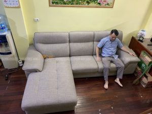 Bộ ghế sofa sau khi thay bỏ lớp da sang chất liệu vải tại Đống Đa, Hà Nội