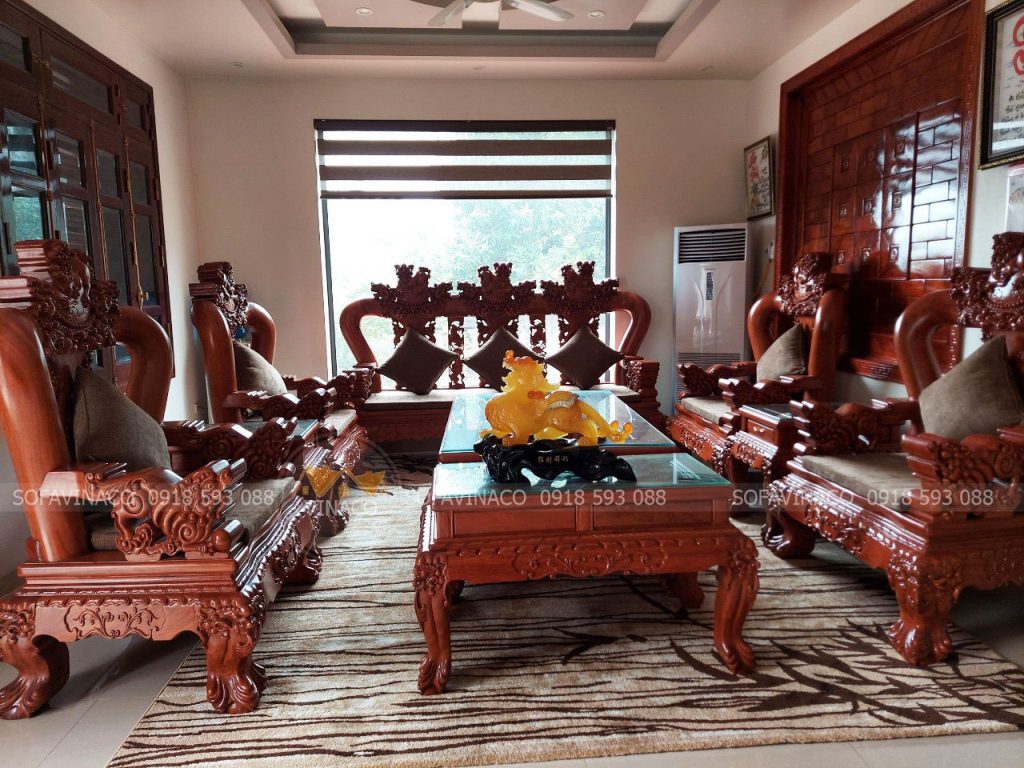 Cận cảnh khung cảnh phòng khách của gia đình khách tại Việt Trì, Phú Thọ
