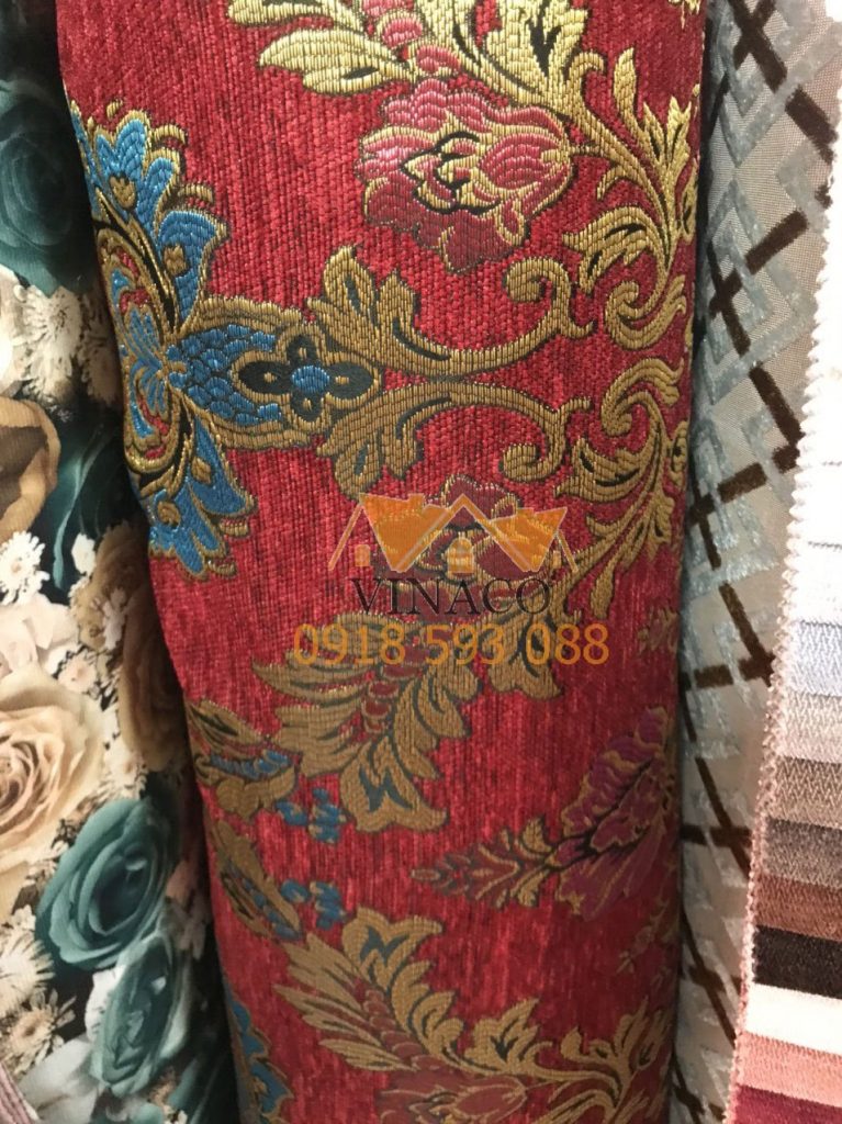 Mẫu vải hoa văn cổ điển làm đệm ghế gỗ siêu đẹp