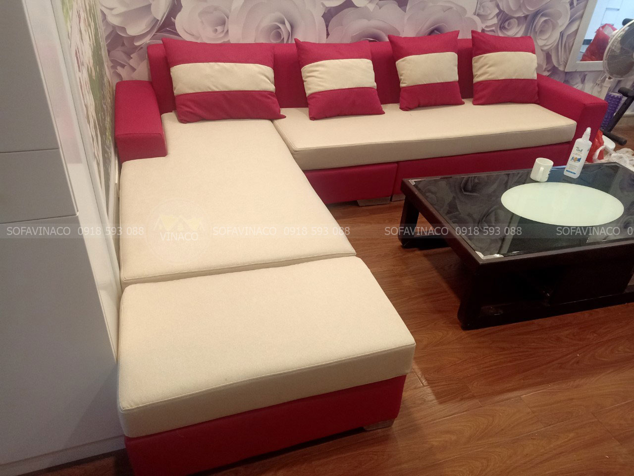 Bộ ghế sofa đã được thay đổi diện mạo mới cho khách tại Trung Văn