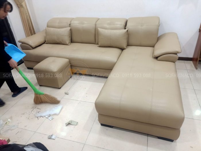 Bọc mới ghế sofa da tại Khâm Thiên đã được hoàn thành