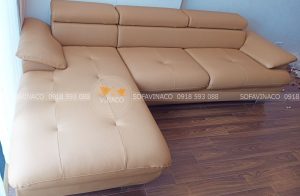Ghế đã được đổi vỏ bọc da mới rất đẹp và căng bóng