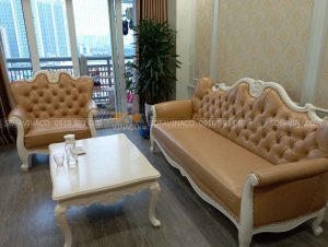 Cận cảnh bộ ghế sofa tân cổ điển sau khi thay đổi diện mạo mới đặt tại không gian phòng khách