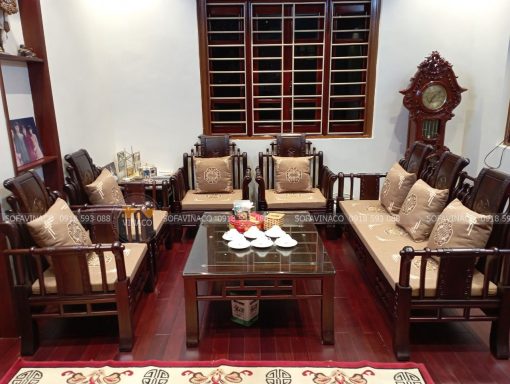 May bộ vỏ thêu vi tính cho khách tại Vạn Bảo, Hà Nội
