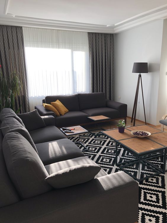 Sofa văng màu xám ghi phù hợp với thiết kế không gian trung tính