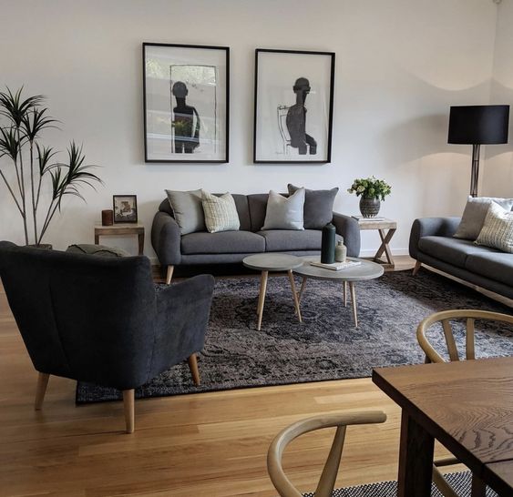 Sofa màu xám phù hợp với không gian