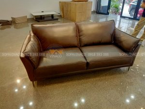 Sửa ghế sofa cho khách tại Mễ Trì