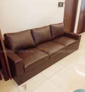 Ghế đã được bọc lại bằng da mới