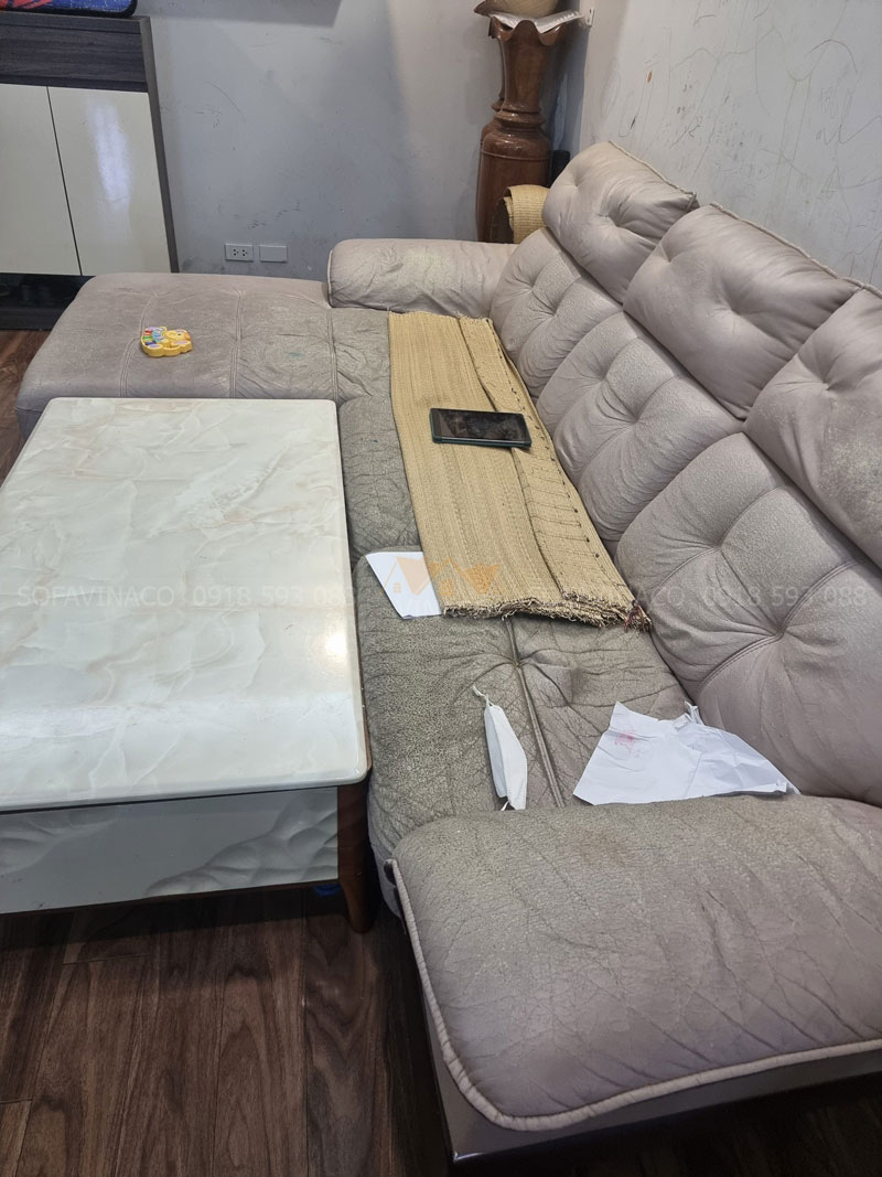 Bộ ghế sofa bị nhão nhăn nhúm của khách hàng ở Nguyễn Đỗ Cung