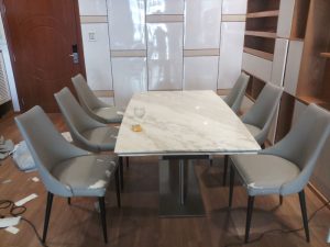 Bộ ghế ăn bọc da bị nổ rách mất thẩm mỹ