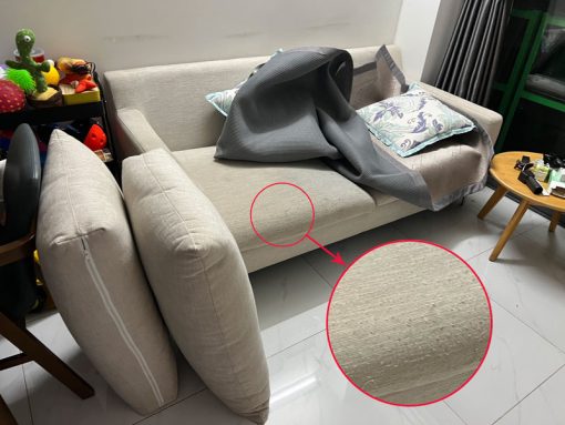 Chiếc ghế sofa bị xù lông của khách hàng ở Thủ Đức