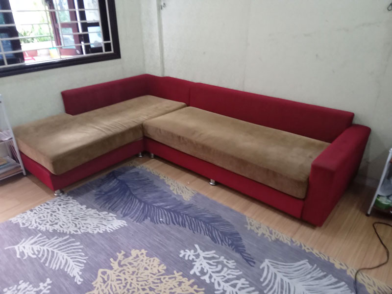 Bộ ghế sofa bọc vải bị bám bẩn không thể làm sạch tại Hoàng Công Chất