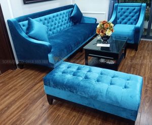 Vải nhung mới được bọc vừa vặn với khung ghế