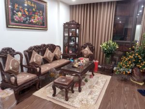 Bộ đệm ghế màu nâu thêu lá trúc và chữ Phúc đã hoàn thành cho khách hàng ở Đông Hội, Đông Anh