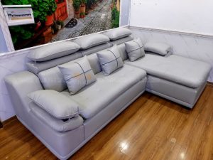 Màu sắc được đổi sang một tông màu ghi sáng do khách hàng tự chọn