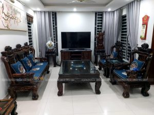 Bàn giao bộ đệm ghế thêu cá xanh cho khách tại An Bình City