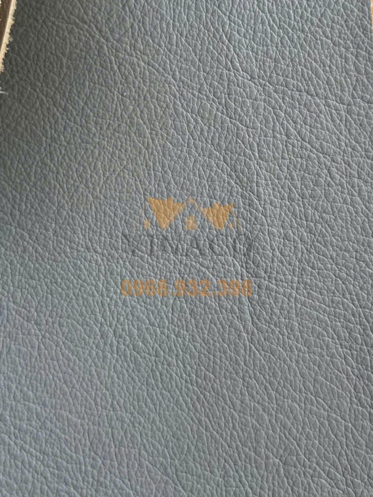 Bảng màu lên tới 40 màu sắc khác nhau