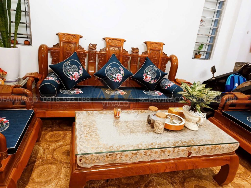 Đệm ghế thêu hoa lan