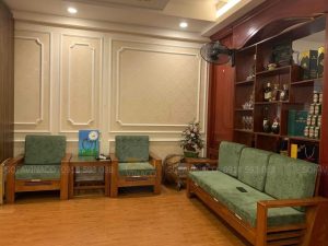 Đệm ghế gỗ nỉ nhung tuyết sang trọng cho khách hàng tại Hoài Đức