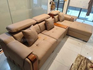 Bọc lại ghế sofa da cho khách tại Trần Phú