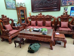 Đệm ghế gỗ cho khách tại Trường Chinh