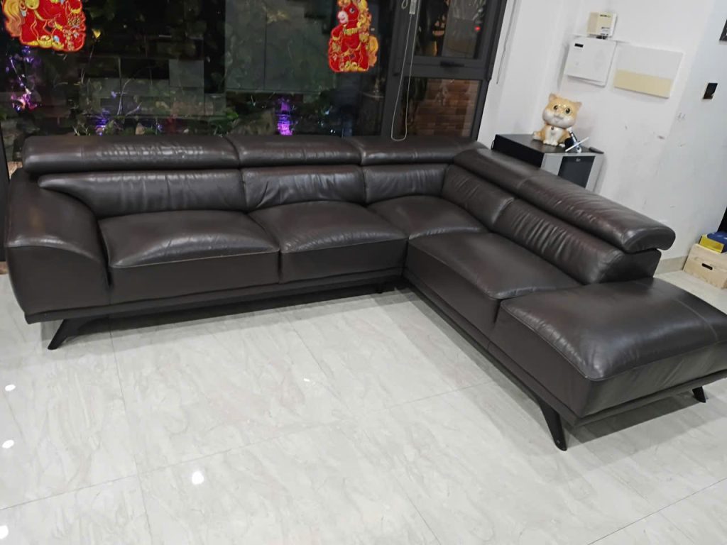 Ghế sofa được căng lại sau bị sụt lún