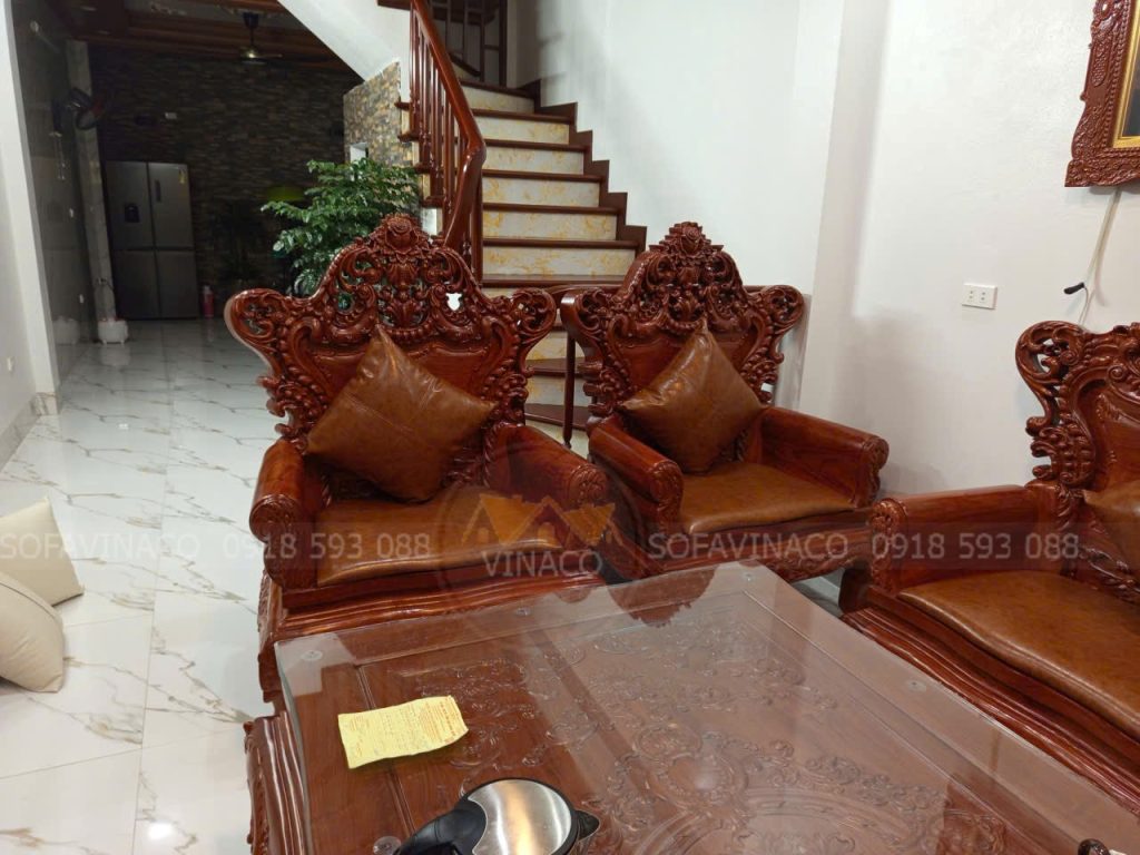 Làm đệm ghế gỗ cho khách tại Đông Anh