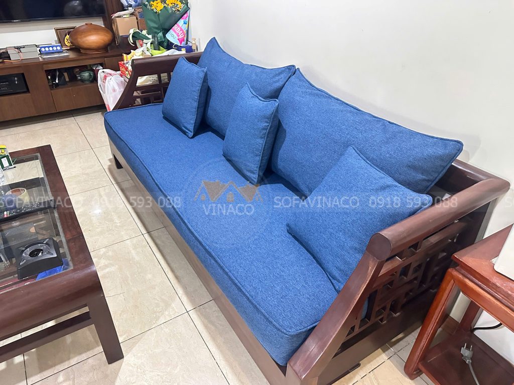 Làm đệm ghế cho khách tại Mỹ Đình
