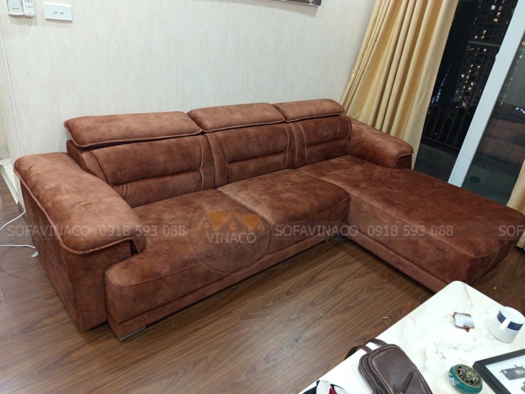 Bọc lại ghế sofa từ da sang vải nhung cho khách tại Nguyễn Tuân