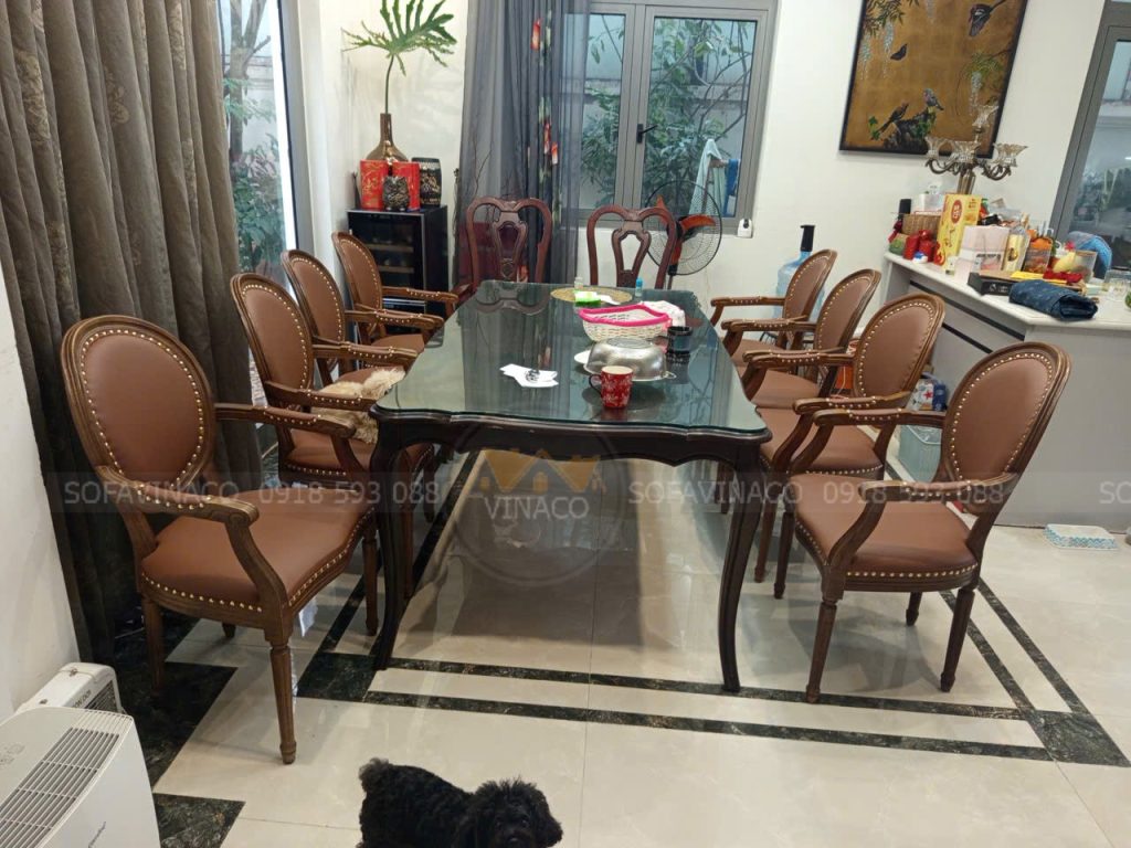 Bọc lại ghế bàn ăn cho khách tại Long Biên