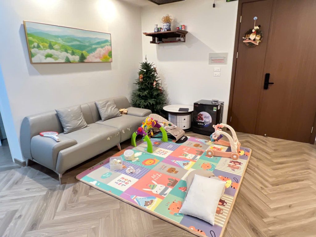 Bọc lại ghế sofa da cho khách tại Long Biên