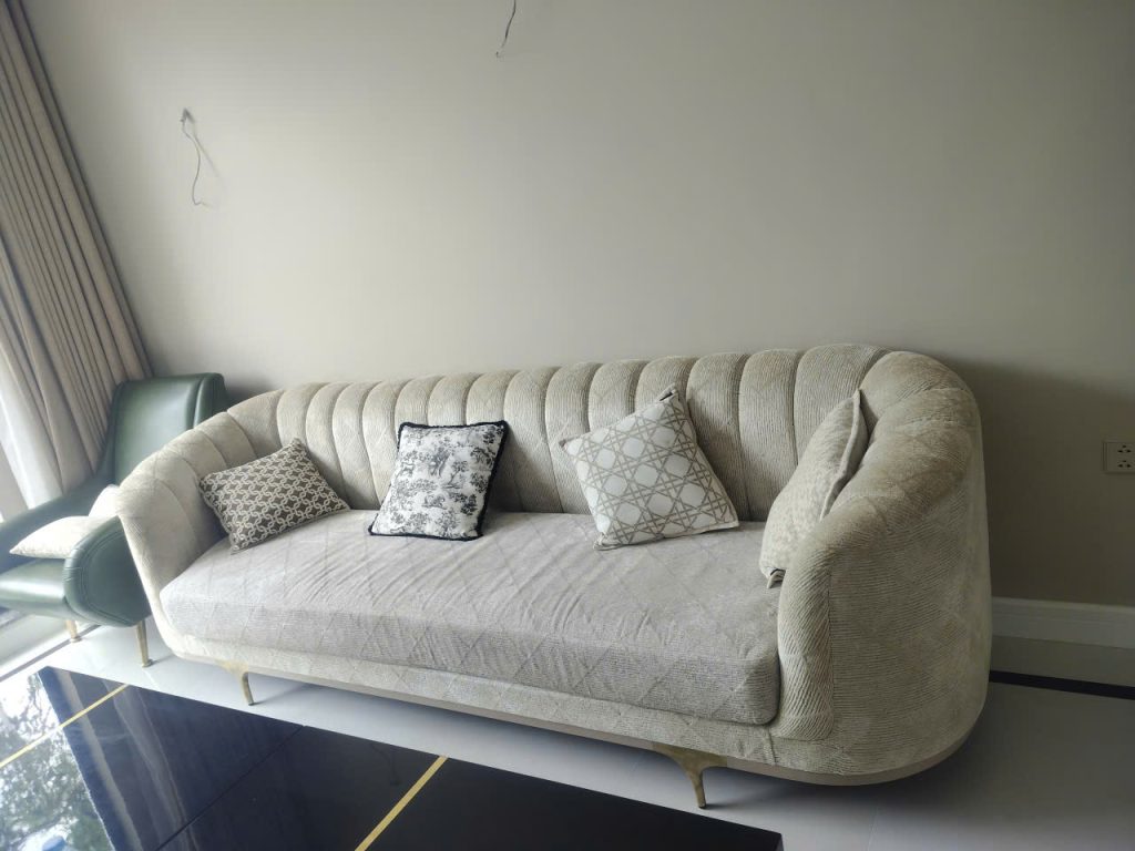 Hiện Trạng Bộ Sofa Trước Khi Bọc Lại